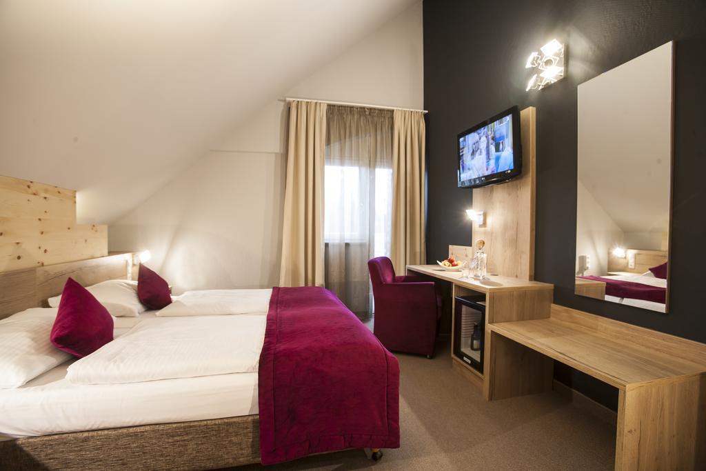 Amalienburg - Boutique & Boarding Hotel München Rum bild
