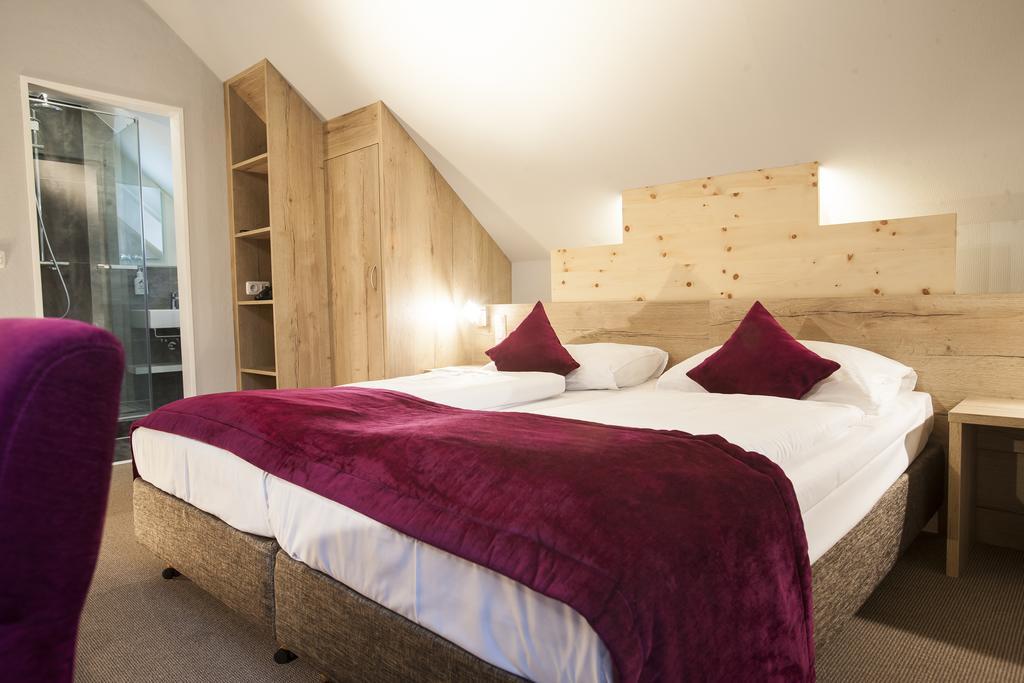 Amalienburg - Boutique & Boarding Hotel München Rum bild